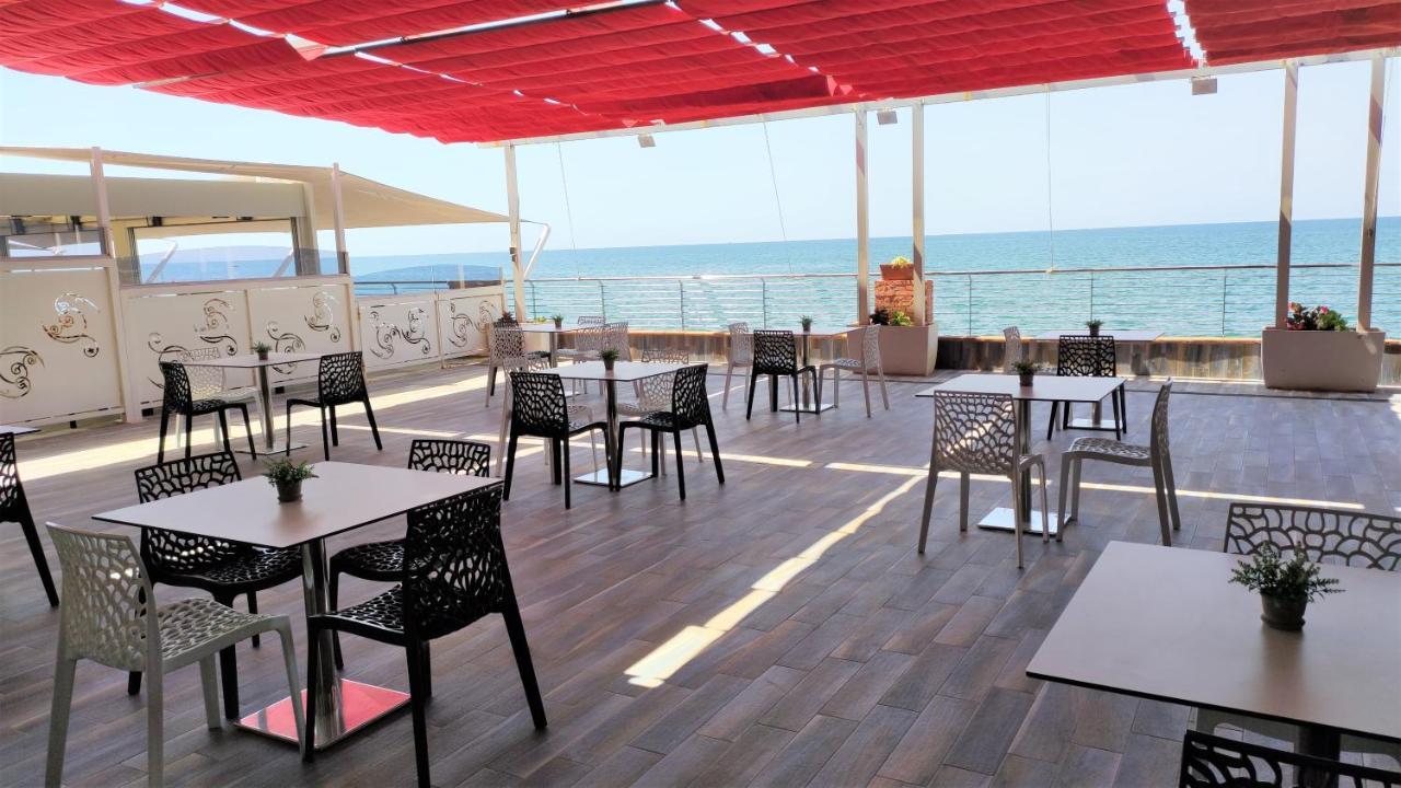 Hotel Centro Congressi Polo Nautico Salerno Dış mekan fotoğraf