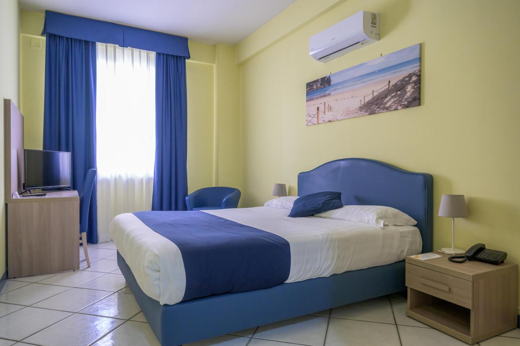 Hotel Centro Congressi Polo Nautico Salerno Dış mekan fotoğraf