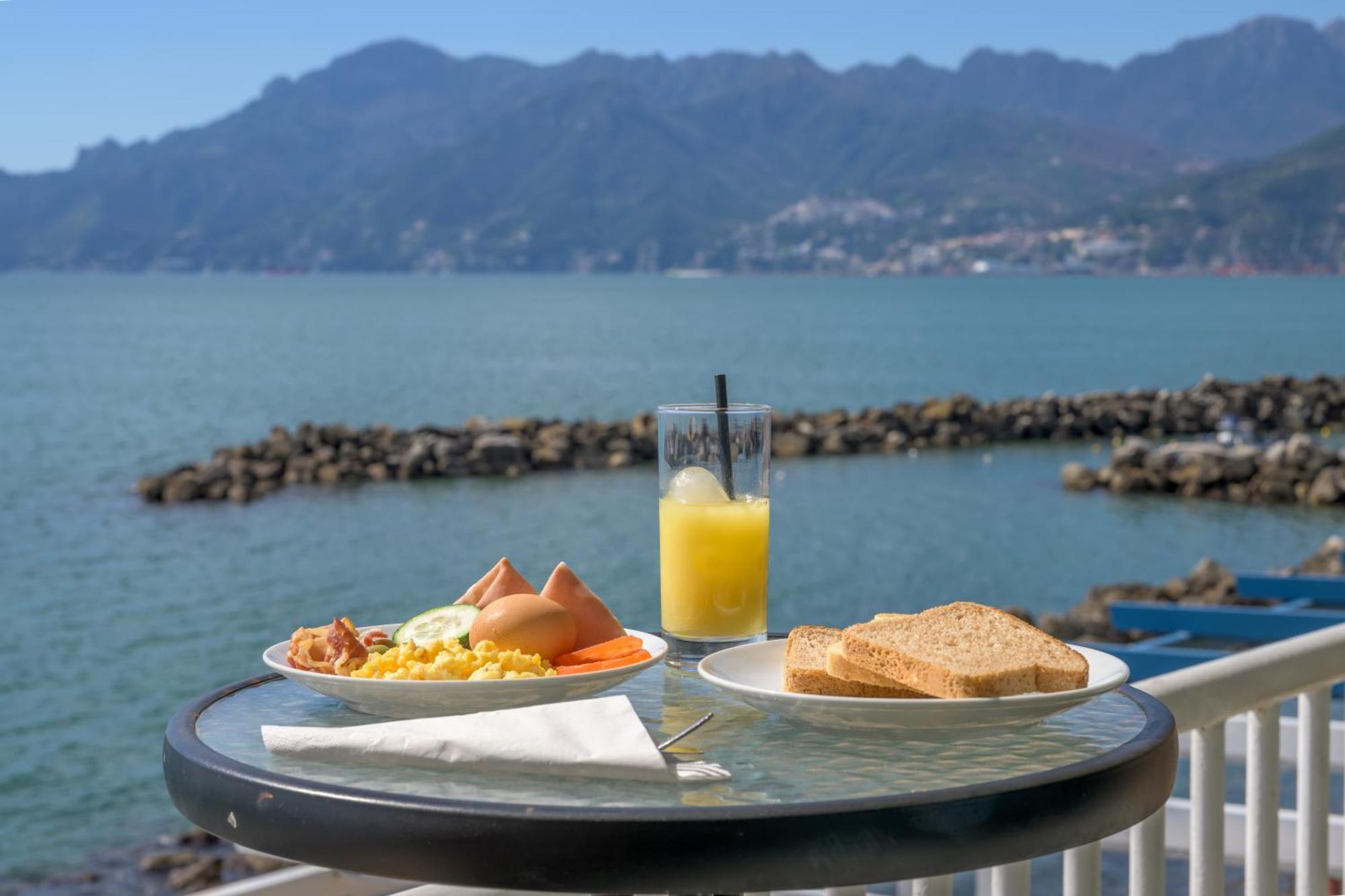 Hotel Centro Congressi Polo Nautico Salerno Dış mekan fotoğraf